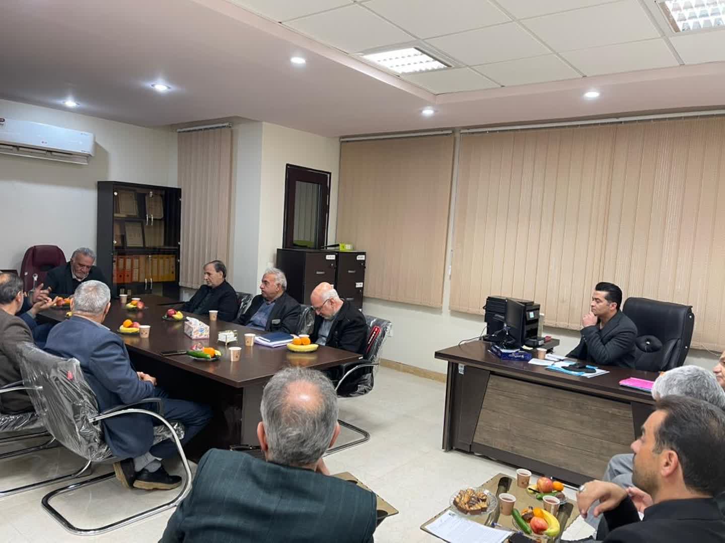 برگزاری جلسه باحضور نماینده محترم مجلس شوارای اسلامی